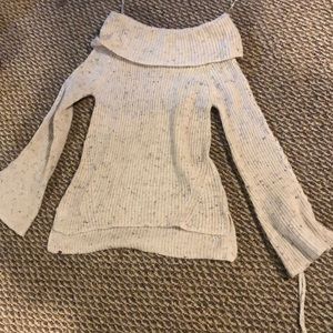 white collard sweater